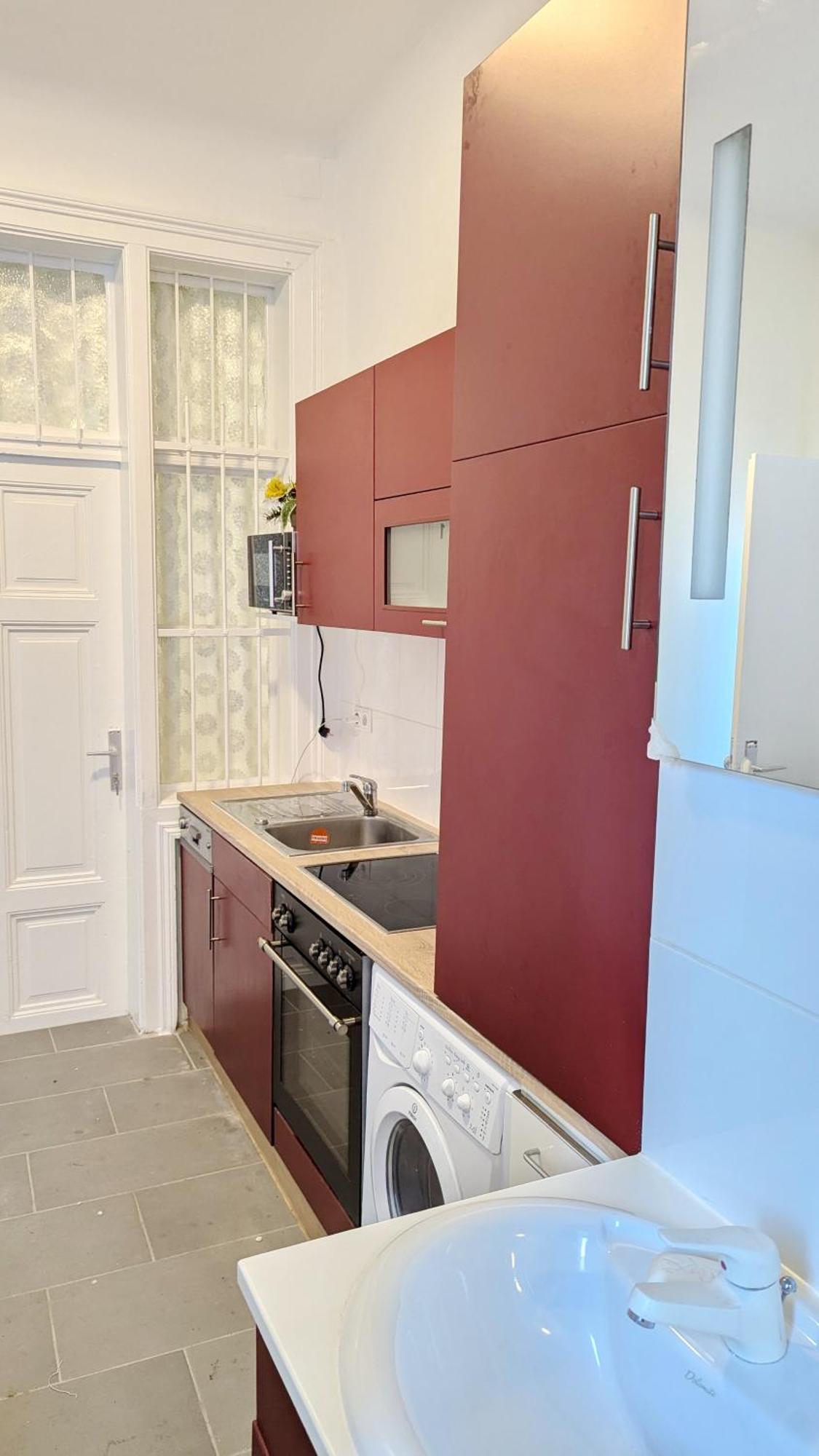 Cozy In Lugner City Area Privatunterkunft *